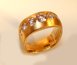 Six diamond ring w/ engraving